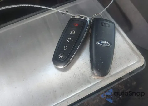 2019 Ford Escape Se из США, поврежденный, VIN 1FMCU9GD2KUB38242